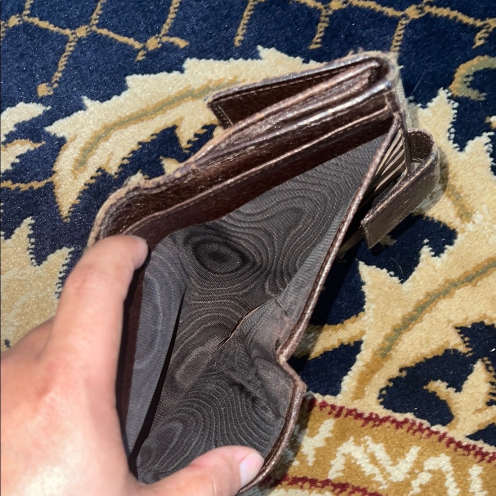 Gucci Brown Monogram GG Canvas Wallet - Picture 11 of 12